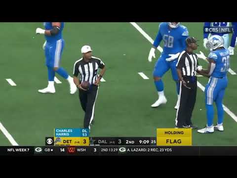 Jamaal Williams hits ref in the head with football & apologizes