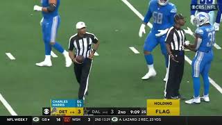 Jamaal Williams hits ref in the head with football & apologizes