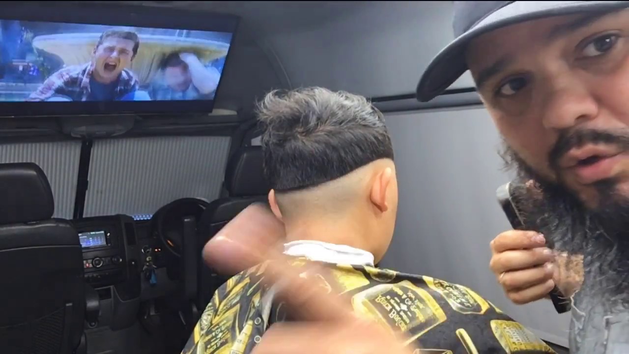 RECORTANDO A MI HIJO DESDE LA BARBERIA MOVIL🚐💈