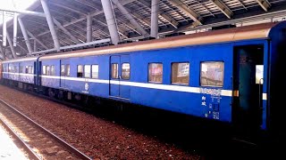 2018/09/29 13:23 臺鐵 554次 附掛2節郵政行李車 列車外部