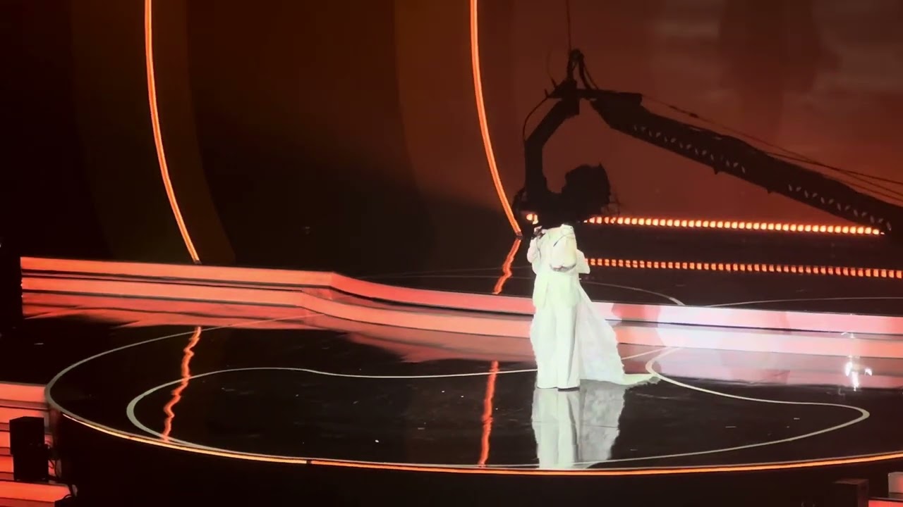 Black & Ara Johari - Medley : Hijab Rindu & Menjaga Jodoh Orang Lain (AIM 24)