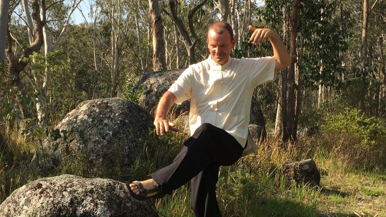 QiGong exercise class - Warren Carey, Leura.