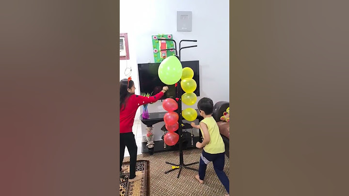 Who will Pop the Balloons first? 🤩 #shorts