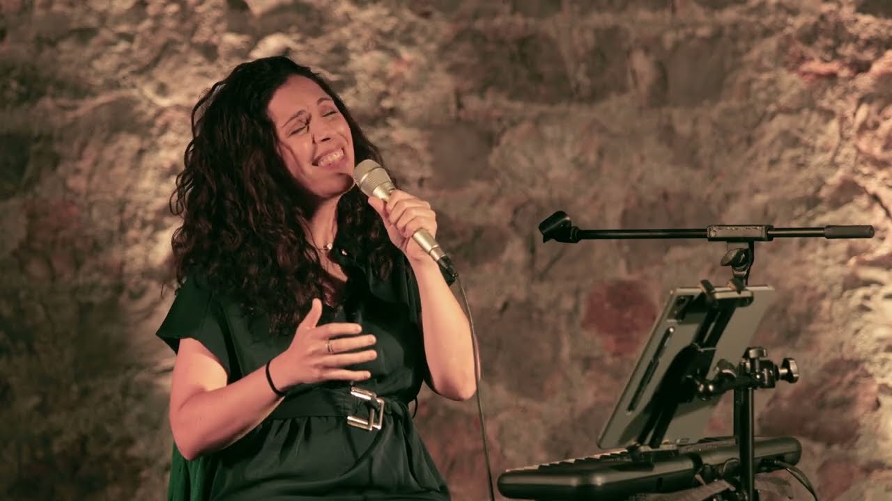 Cláudia Franco & Filipe Duarte - Flor Que Resiste Ao Tempo | Live at Porto de Mós