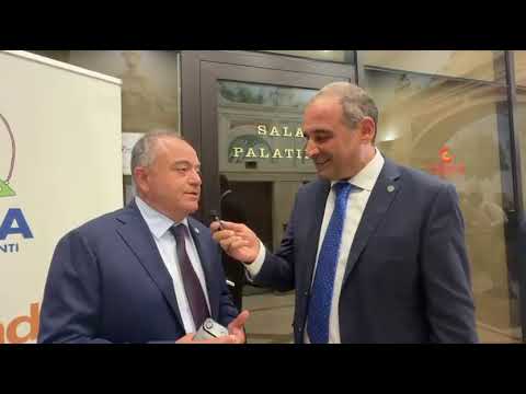 Video Gratteri: Legalità fin dallasilo. Gli insegnanti? Arrivano malapena a fine mese