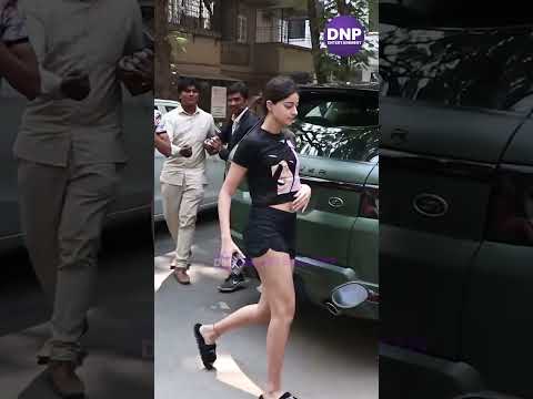 Ananya Pandey flaunts her cool gym wear outfit as she is spotted in the city || DNP ENTERTAINMENT