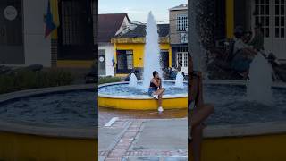 La fuente de la felicidad 🩷🩷broma de humor 😁