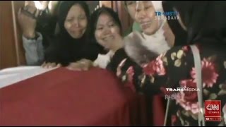 Download lagu Pemakaman Korban Heli Jatuh Berlangsung Haru