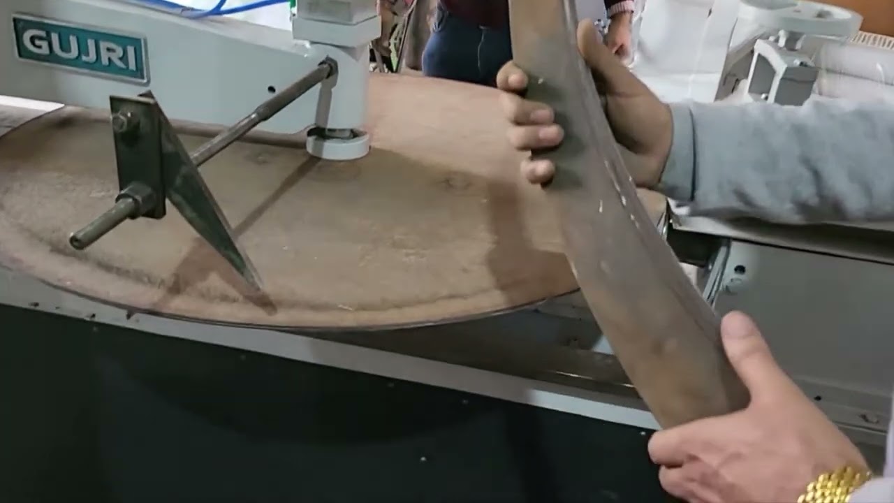 Gujri 4ft Manual Circle Cutting Machine. ManuFacturer of Power Press Machines, Sheet Metal Cutting.