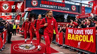 🚨 BRADLEY BARCOLA & LIVERPOOL SQUAD ARRIVE AT GTECH COMMUNITY STADIUM! FANS GIVE HEROES’ WELCOME! 😱