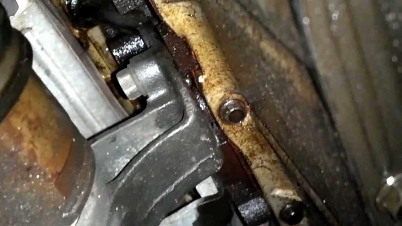 Help 2001 Eclipse V6 Oil Leak Youtube