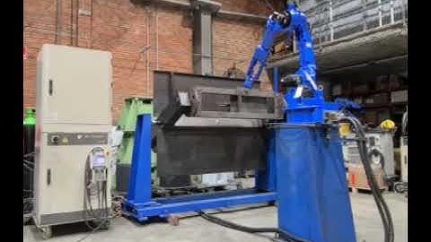 Welding cell: EA1900 NX100 + 1 positioners with 3 axes + SKS welding machine at UsedRobotsTrade