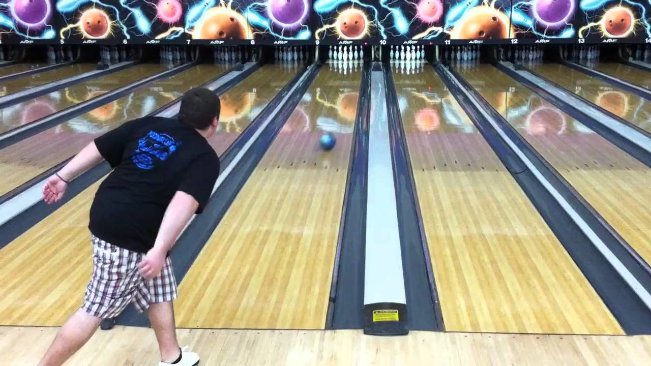 stroker bowling style