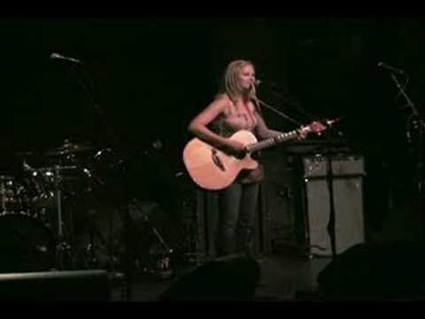 Kristen performs "Rusty Pole" at ANTONE'S!
