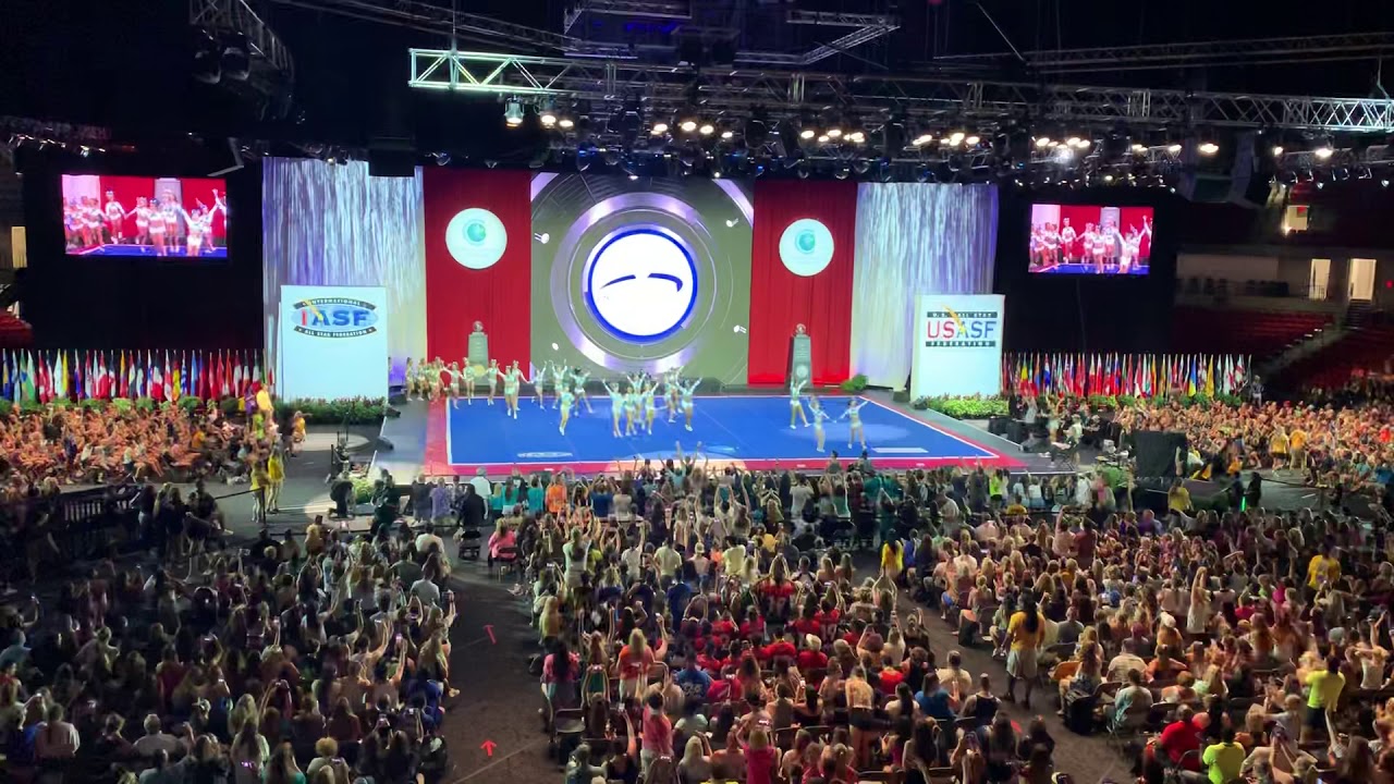 Senior Elite hits at worlds 2019 Day 1