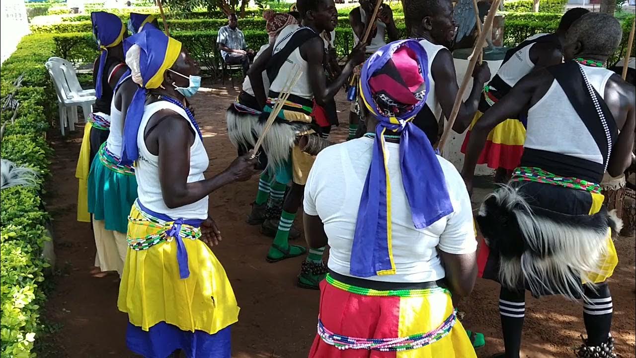 Madi Cultural Dance. YouTube(00)