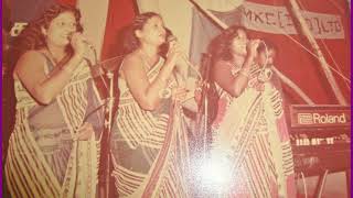 Miniatura del video "අක්කලා නංගිලා (පෑහී එක ලෙස බැදී) Akkalaa Nangilaa (Original)   The Three Sisters"