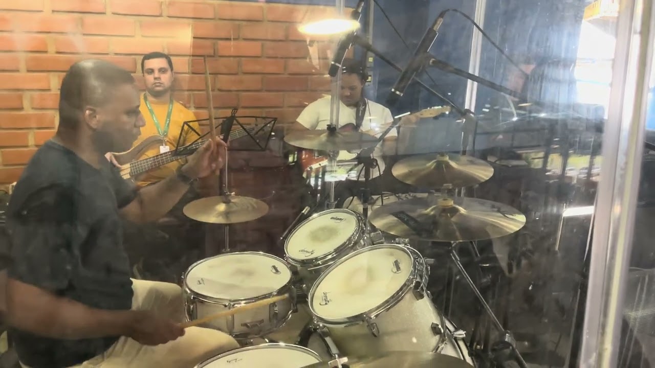 Perante a Tua Grandeza- Maanaim Pedro do Rio 