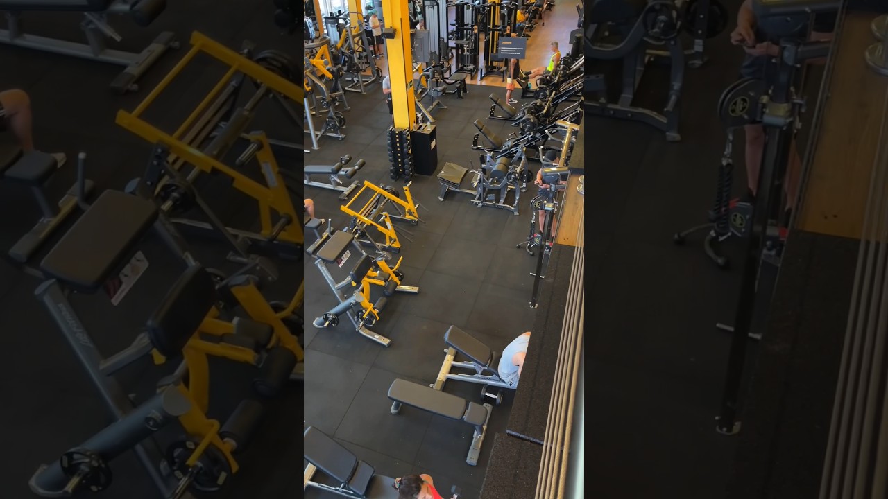 Smartfit Gym Tour 🇧🇷 Fortaleza, Brazil - Digital Nomad Life