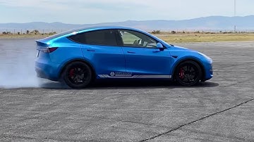 Tesla Model Y Drift!
