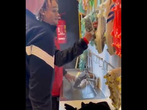 Хави Симонс - YouTube