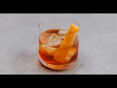 bourbon-old-fashioned-cocktail-recipe---liquor.com