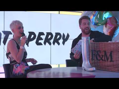 Katy Perry plays the British slang Quiz