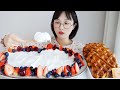 ☁🍓꾸덕한 그릭요거트와 과일 먹방 _ 쫀득함 가득 크림치즈재질 ft. 크로플 딸기 블루베리 체리:D