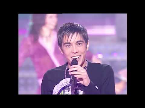 Gregory Lemarchal (Star Ac 4) 13.11.2004 Prime 11. Laissez - moi danser.