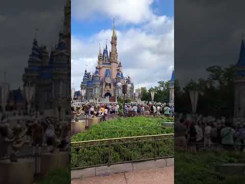 Video: Können sich Erwachsene im Disneyland verkleiden?