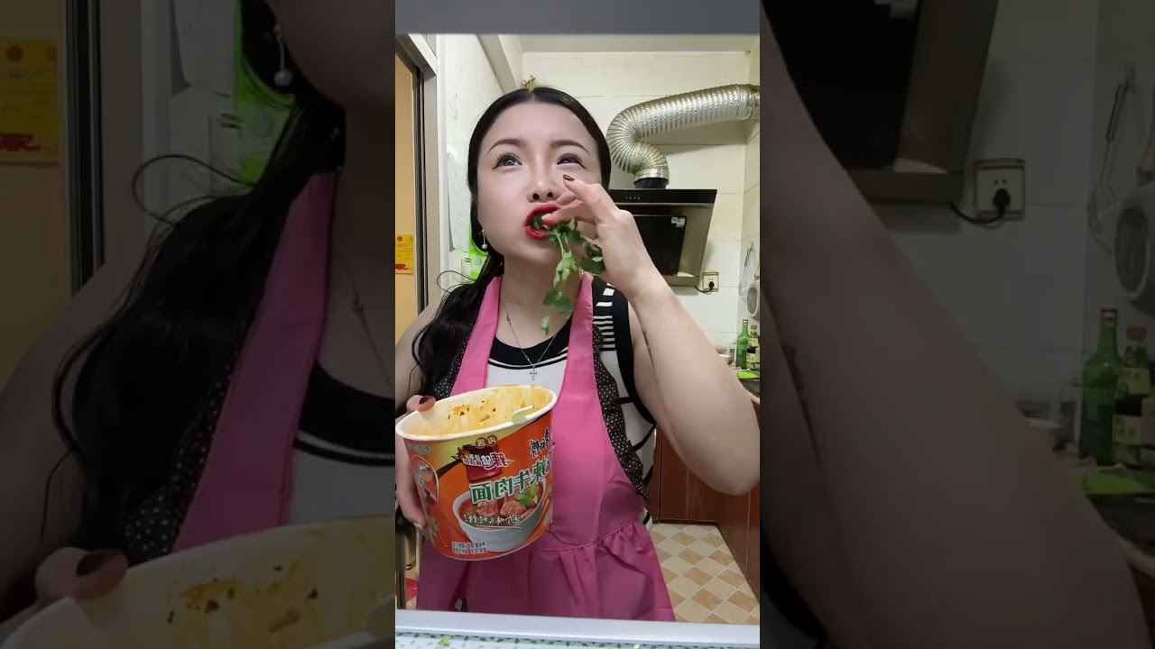 Eating Everything Found: My Culinary Adventure Vlog