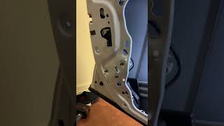 (6 of 8)  2017-2022 BMW 750i G12 Soft Close Door Actuator Assembly Replacement Part 6 screenshot 2