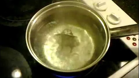 How to test a car thermostat in hot water