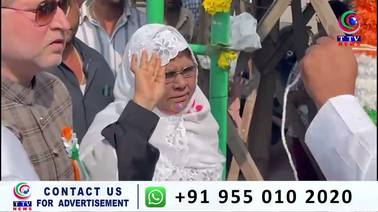 MIM MLC Mirza Riyaz Ul Hassan Effendi Attends Republic Day Function in Kukatpally's Allapur Division