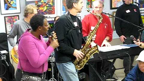 Sandra Gentry Sings Silent Night with Holiday Expr...