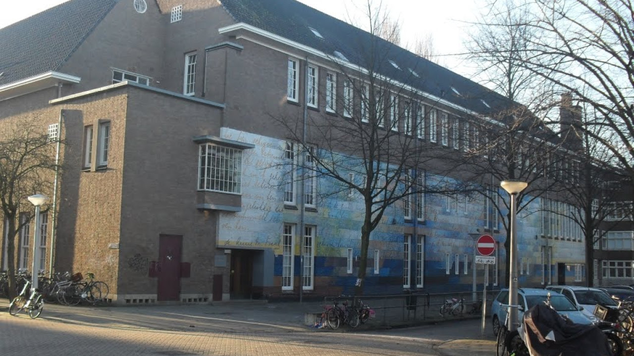 Montessori School Amsterdam   Anne Frank Hannah Goslar