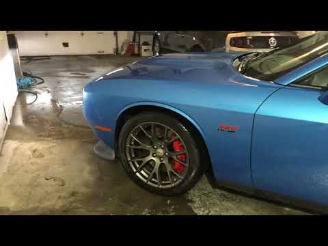 2015-dodge-challenger-srt8-392
