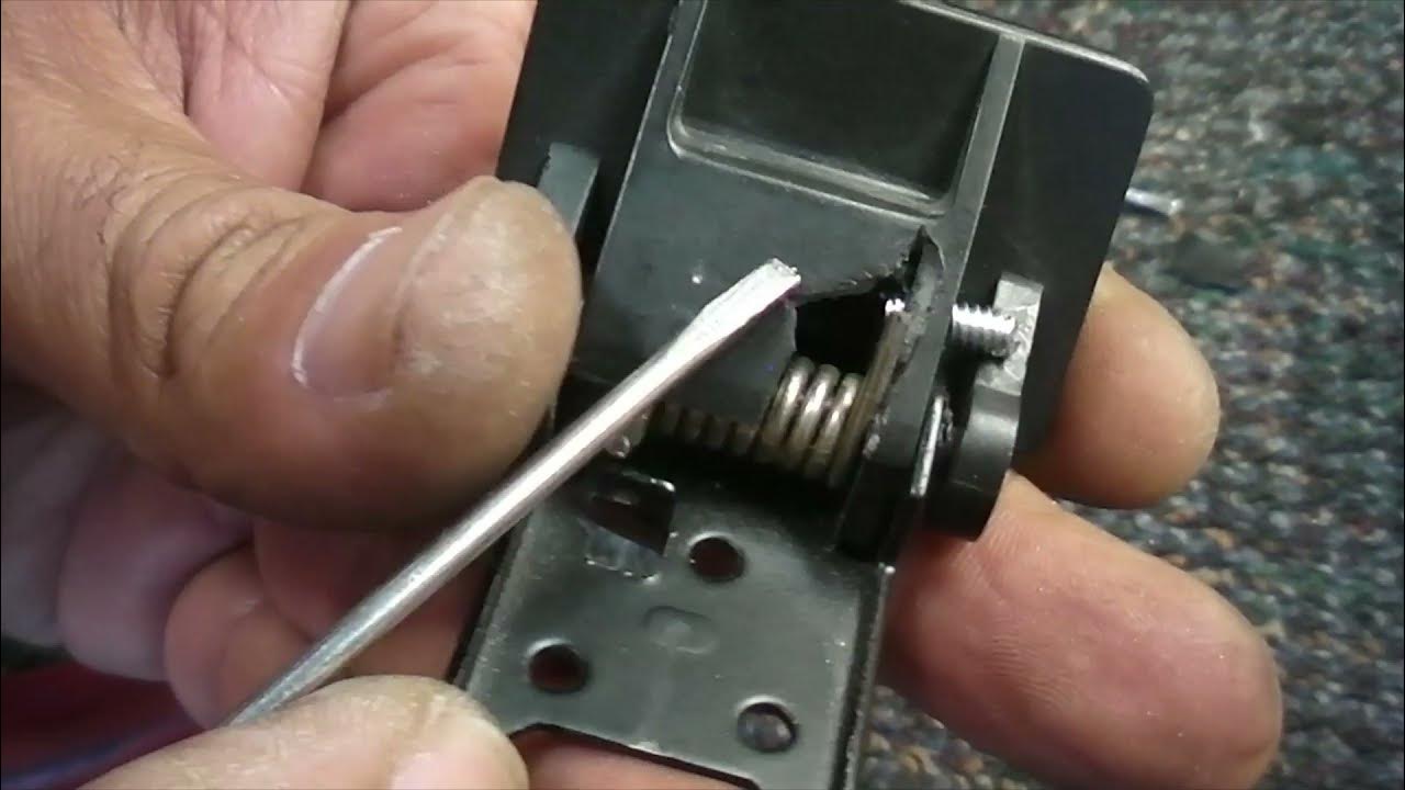 How To Repair Yamaha Turntable Dust Cover Hinges / Como Reparar