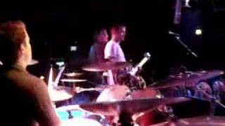 The RumRunners - Wonderwall Cover (The RumRunners)