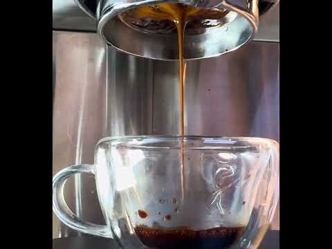 محمصة الرياض قهوة  قهوة مختصة اسبريسو قهوة سعودية
