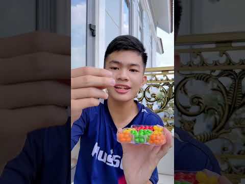 Ăn thử đồ ăn kẹo con gấu có 4 màu <strong>Xanh</strong> đỏ cam vàng #shorts #short