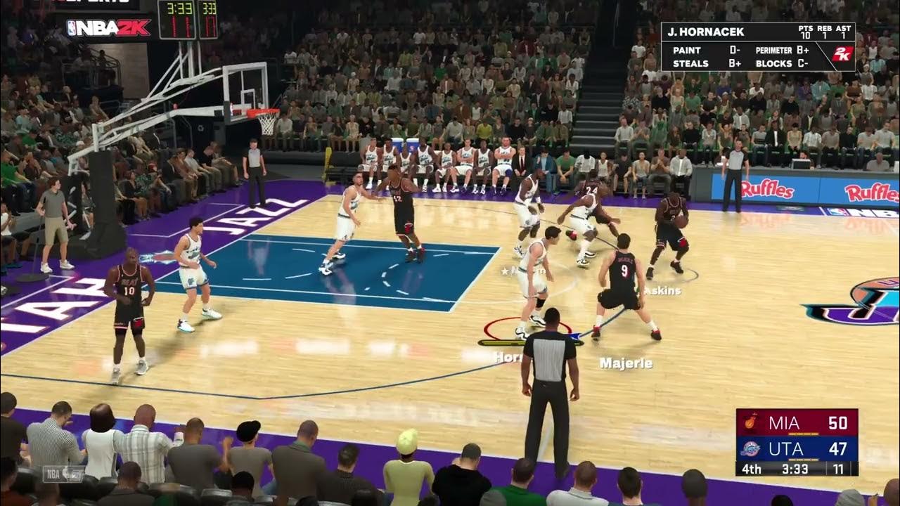 NBA 2K23 Jeff Hornacek havada turnike el değiştirme, double pump, layup