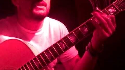 Guitarist of 10 Years demos Rocky Mountain Slide