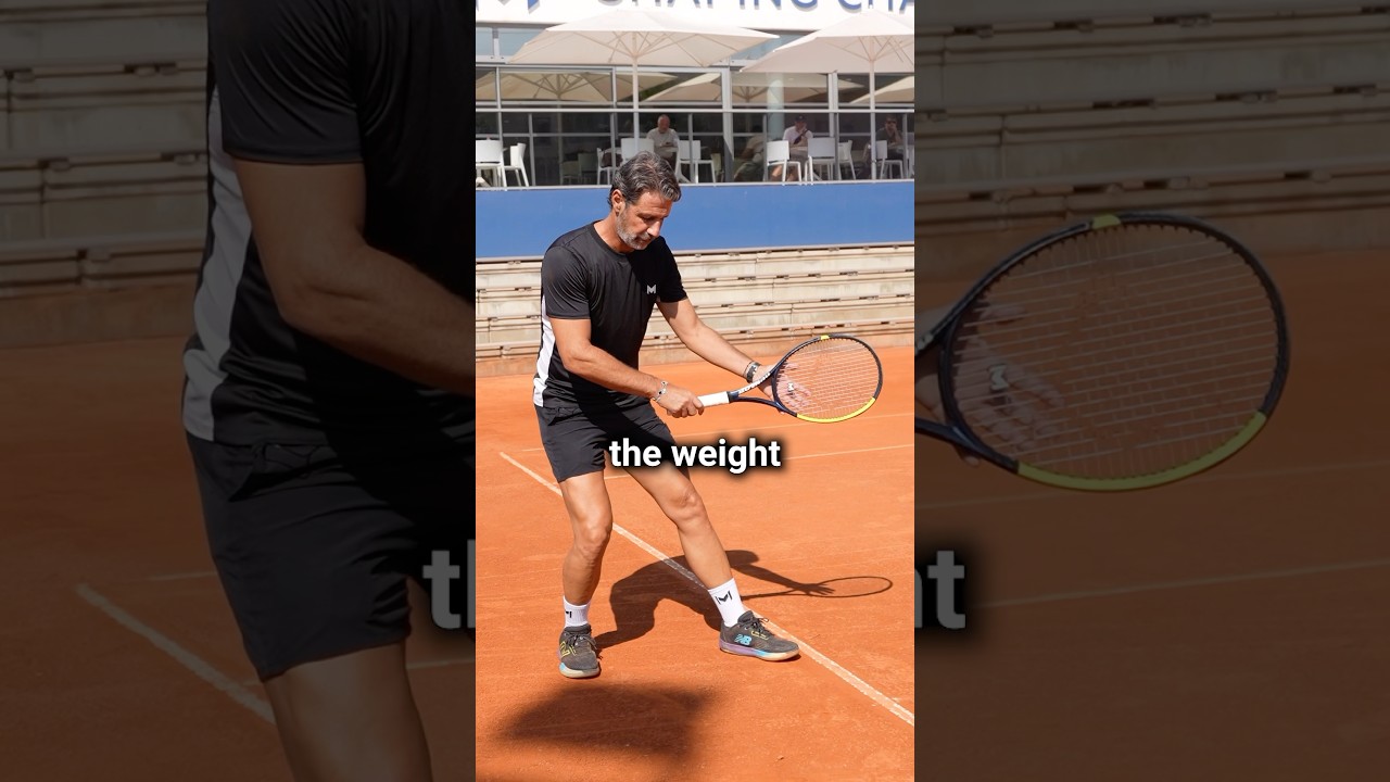 Объяснение переноса веса тела при подаче в теннисе 👌 #теннис #вестела #подачатенниса