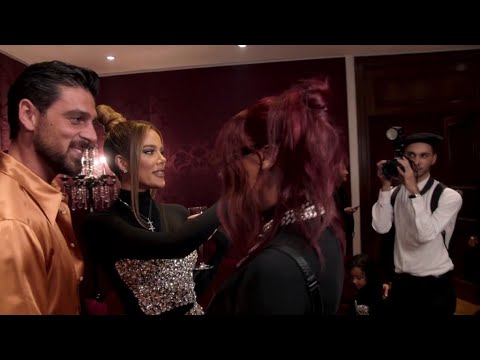 Khloe Kardashian introduces her friends to Michele Morrone