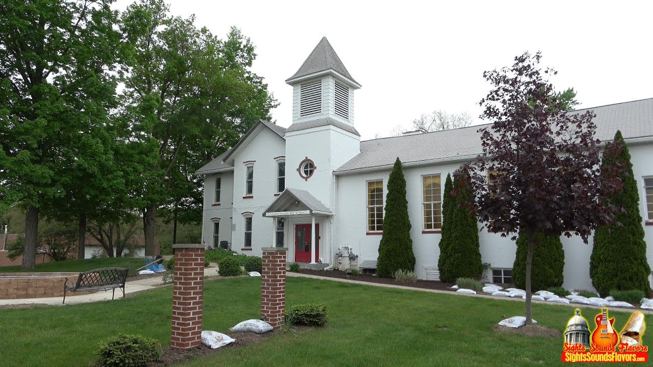 A Walk In Flushing Michigan