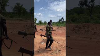 À La Rencontre Des Chasseurs Traditionnels De Boukoumbé.