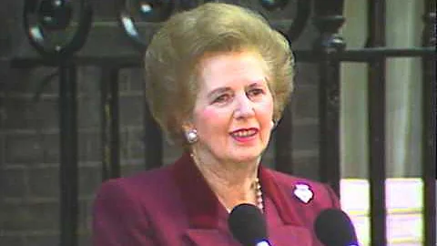 Margaret Thatcher leaving Number Ten for the last ...