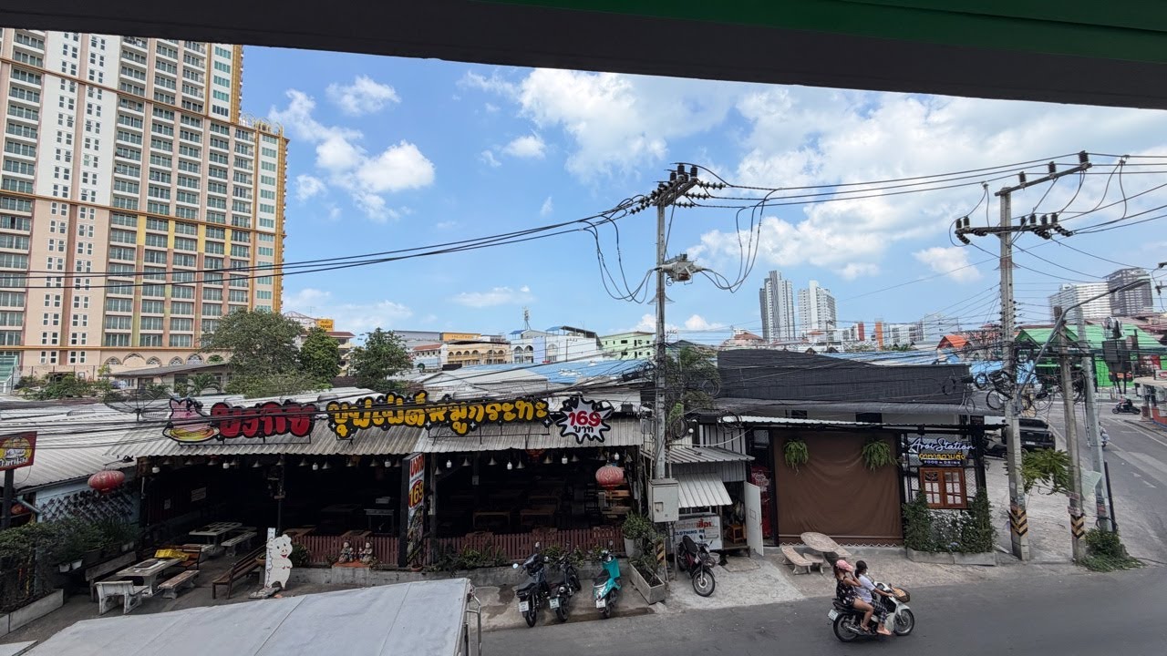 Monday Morning from Pattaya