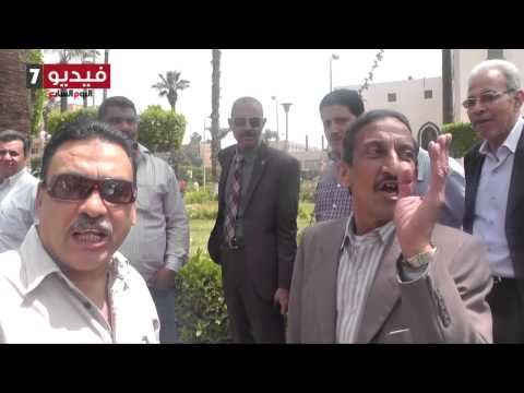 موظفو مدينة جامعة القاهرة الأمن يرفض التدخل لإدخالنا إلى عملنا
